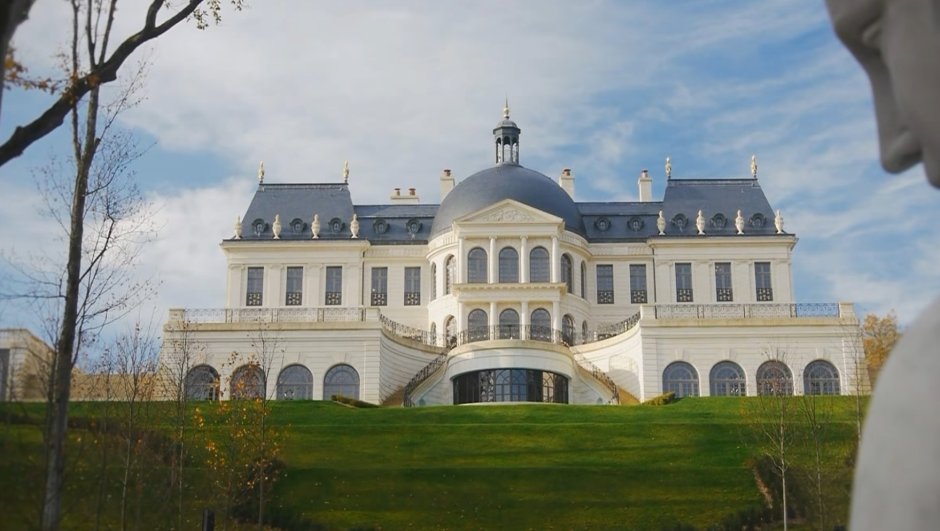 Замок Chateau Louis XIV