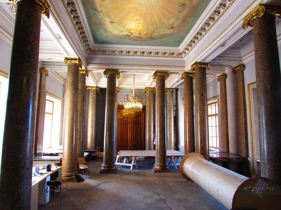 Белый зал Михайловского замка