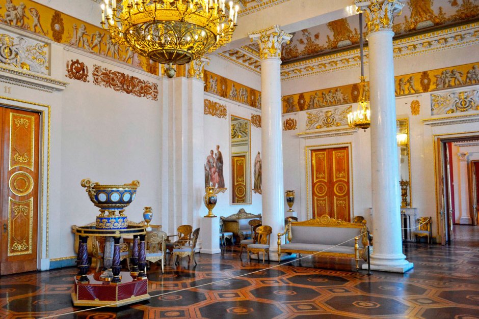 Росси Михайловский дворец белый зал