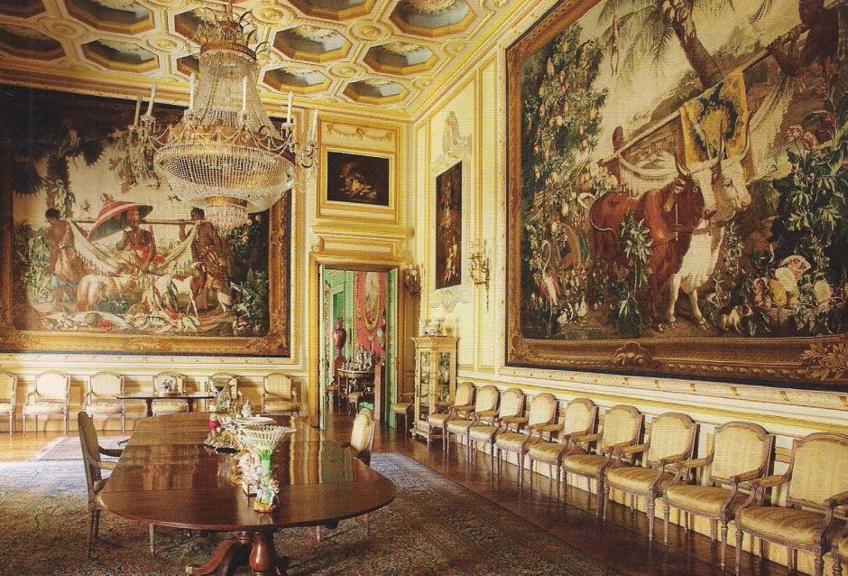 Королевский дворец Генуя внутри