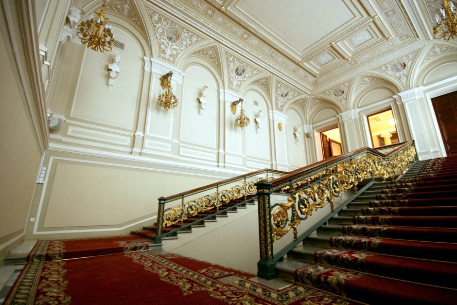 Парадная лестница Мариинского дворца