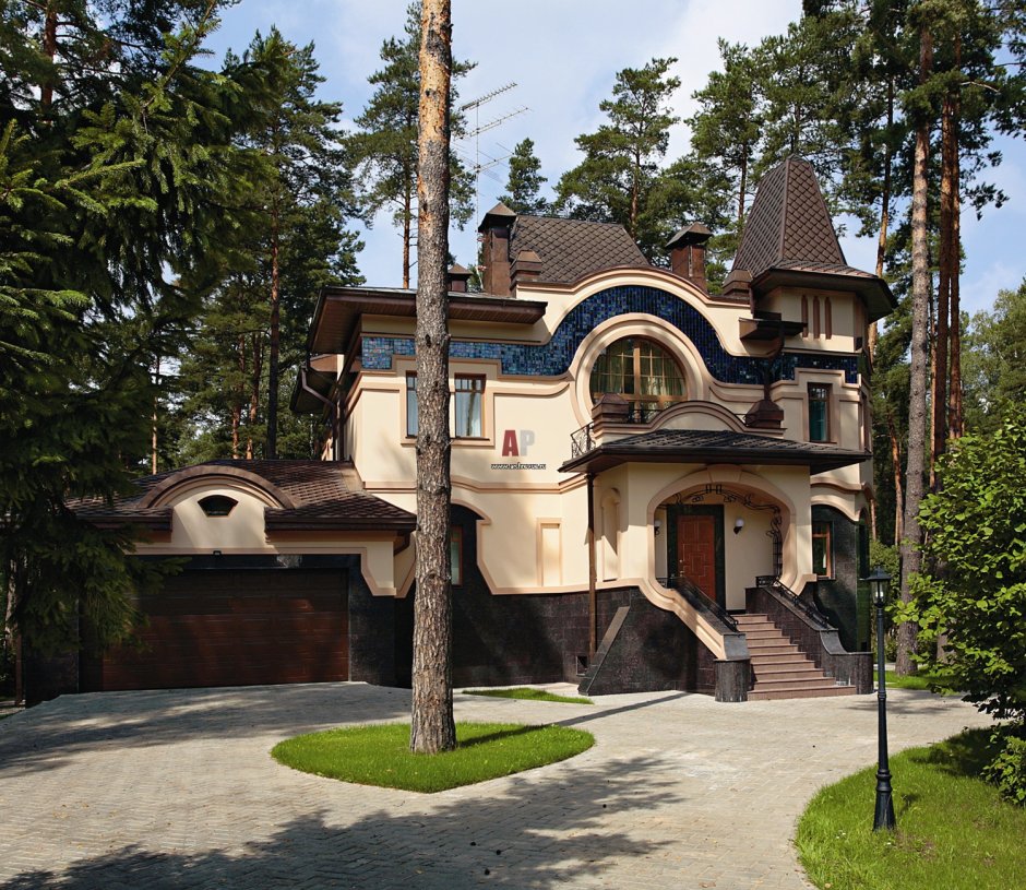 Особняк на Рублевке в готическом стиле