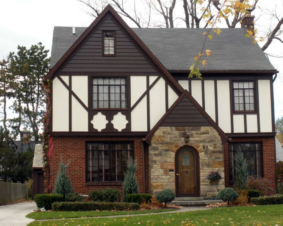 Стиль Тюдор (Tudor Revival Cottage)