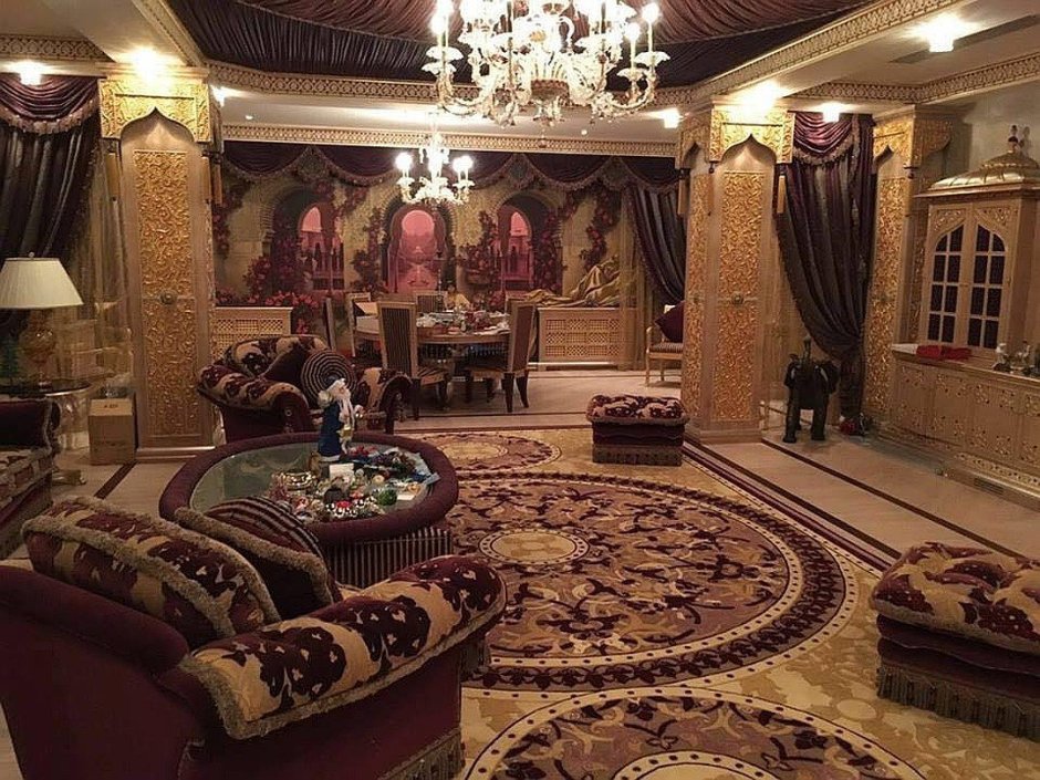 Особняк Greystone Mansion коридоры