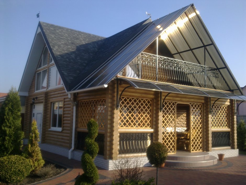 Крыша с балконом в частном доме