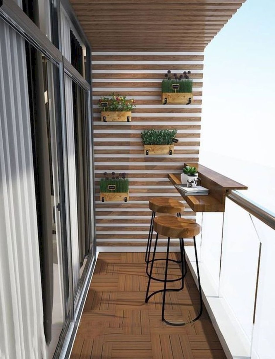 Отделка балкона деревянными рейками