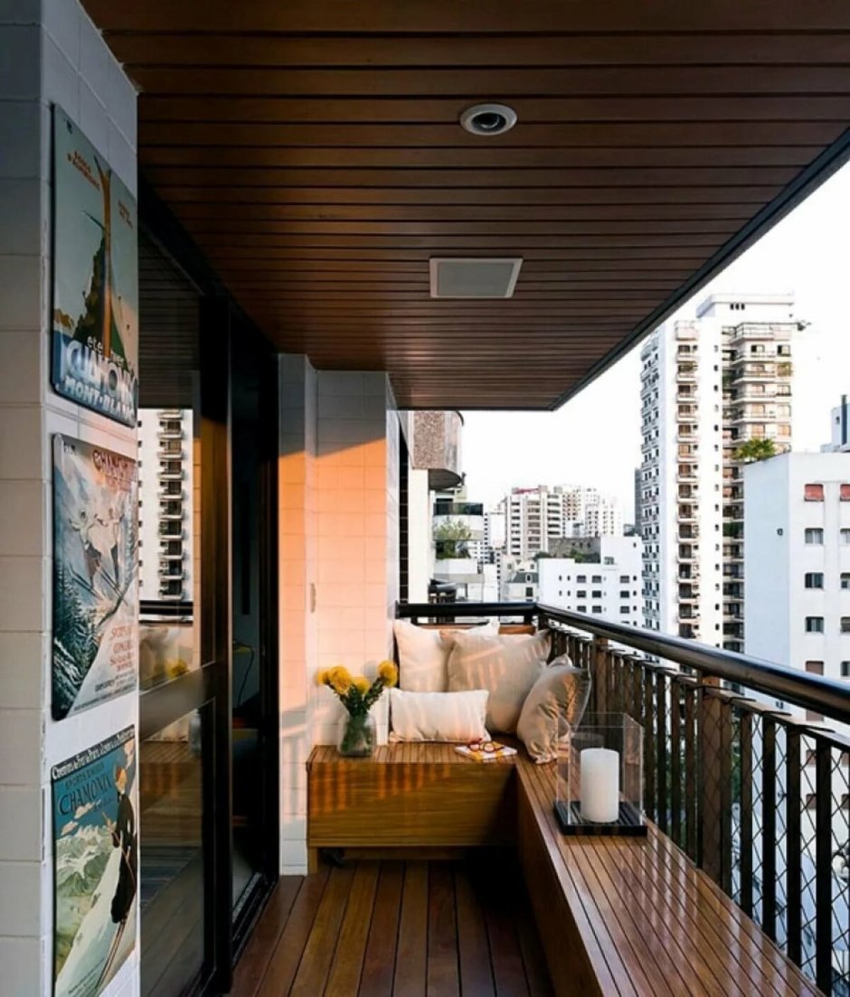 Кирпич в интерьере балкона