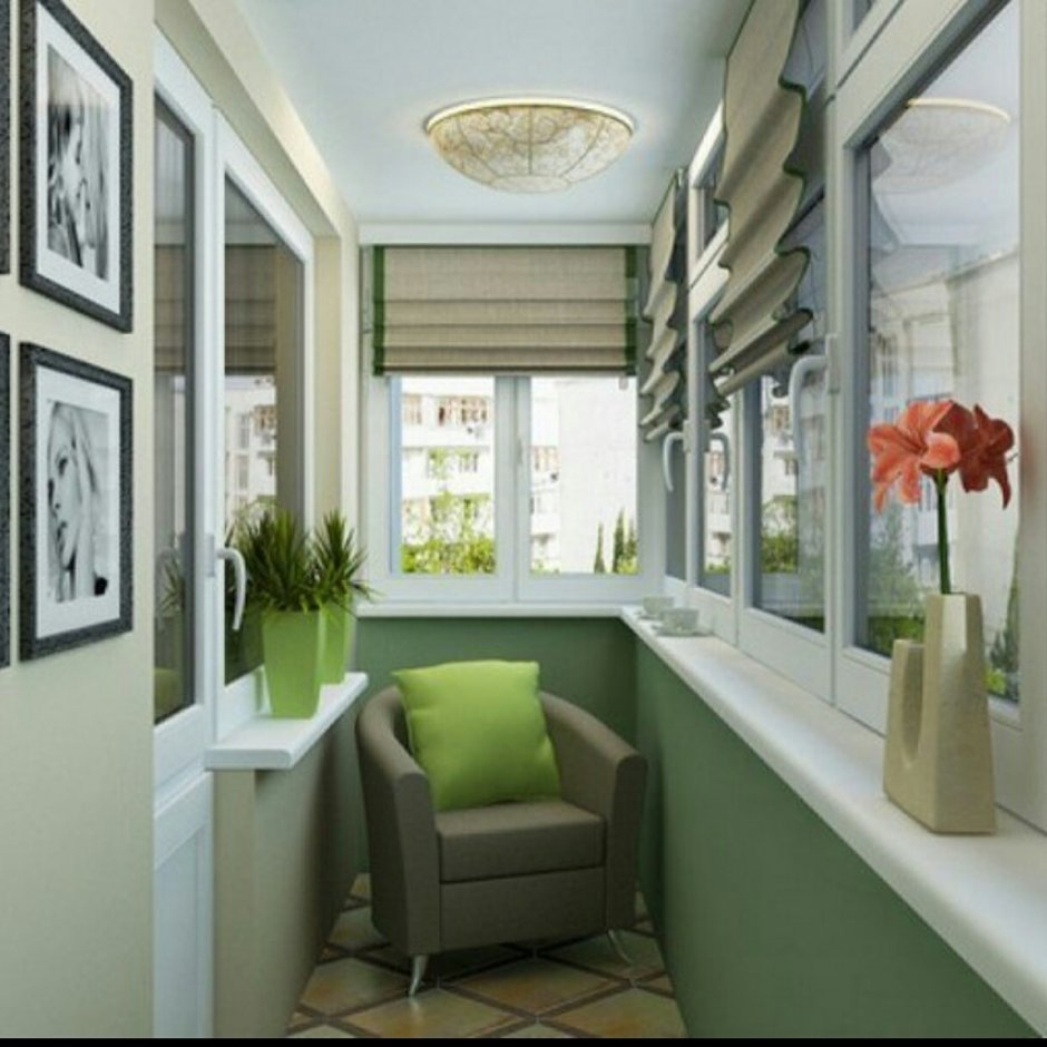 Балкон с полками