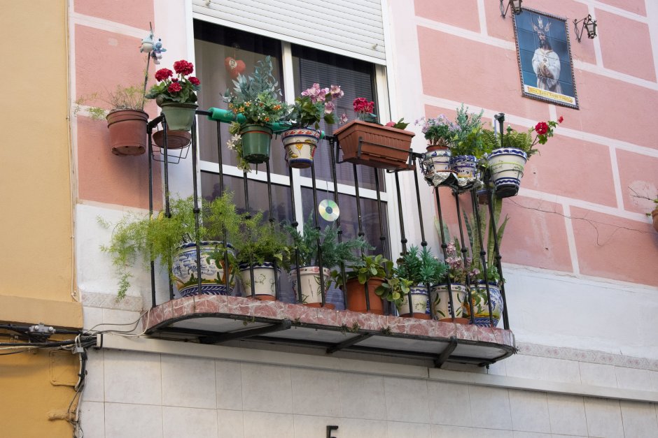 Дом балкон цветы
