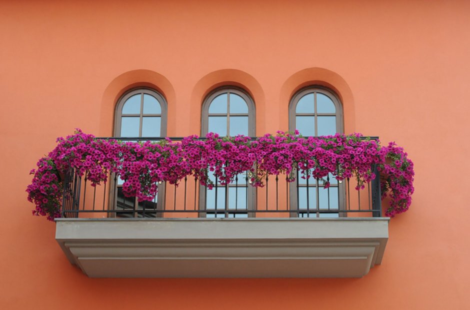 Балконы в Италии с боку