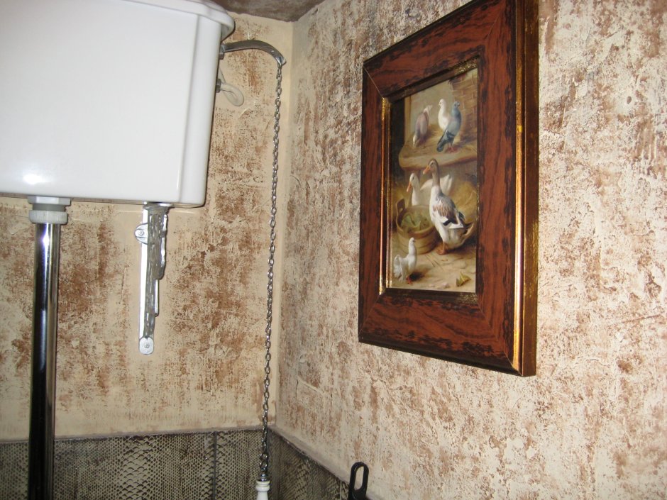 Венецианская штукатурка в туалете