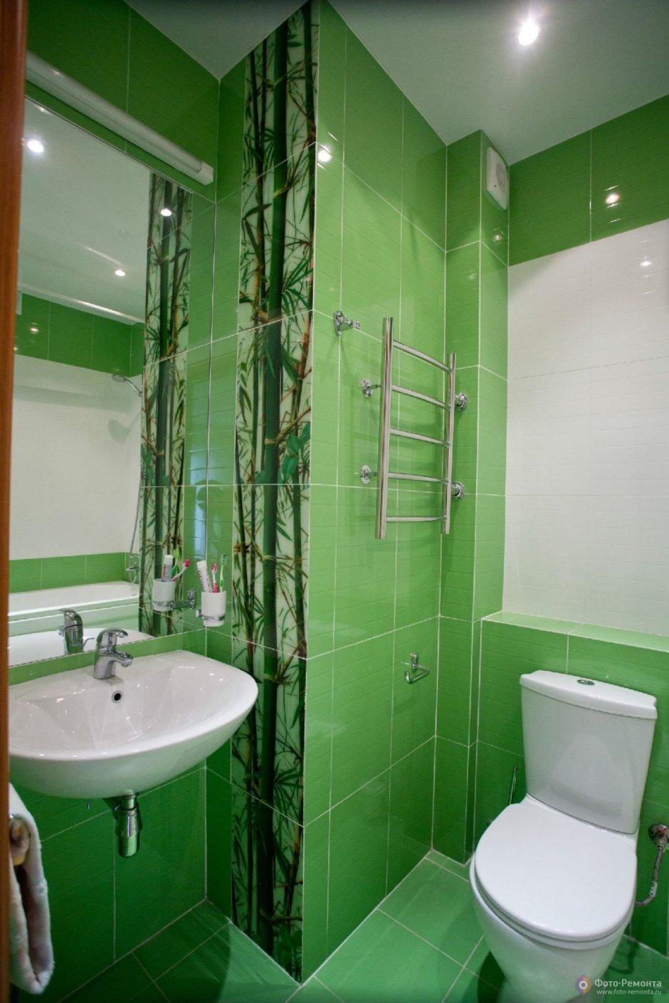 Зеленый кафель в туалете