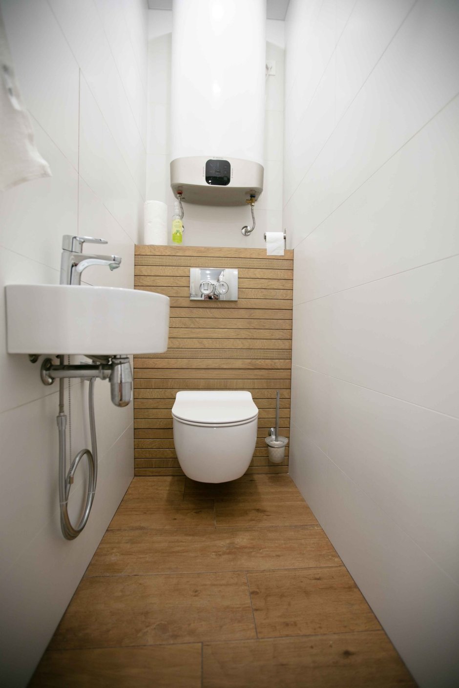 Маленький туалет в скандинавском стиле (44 фото)