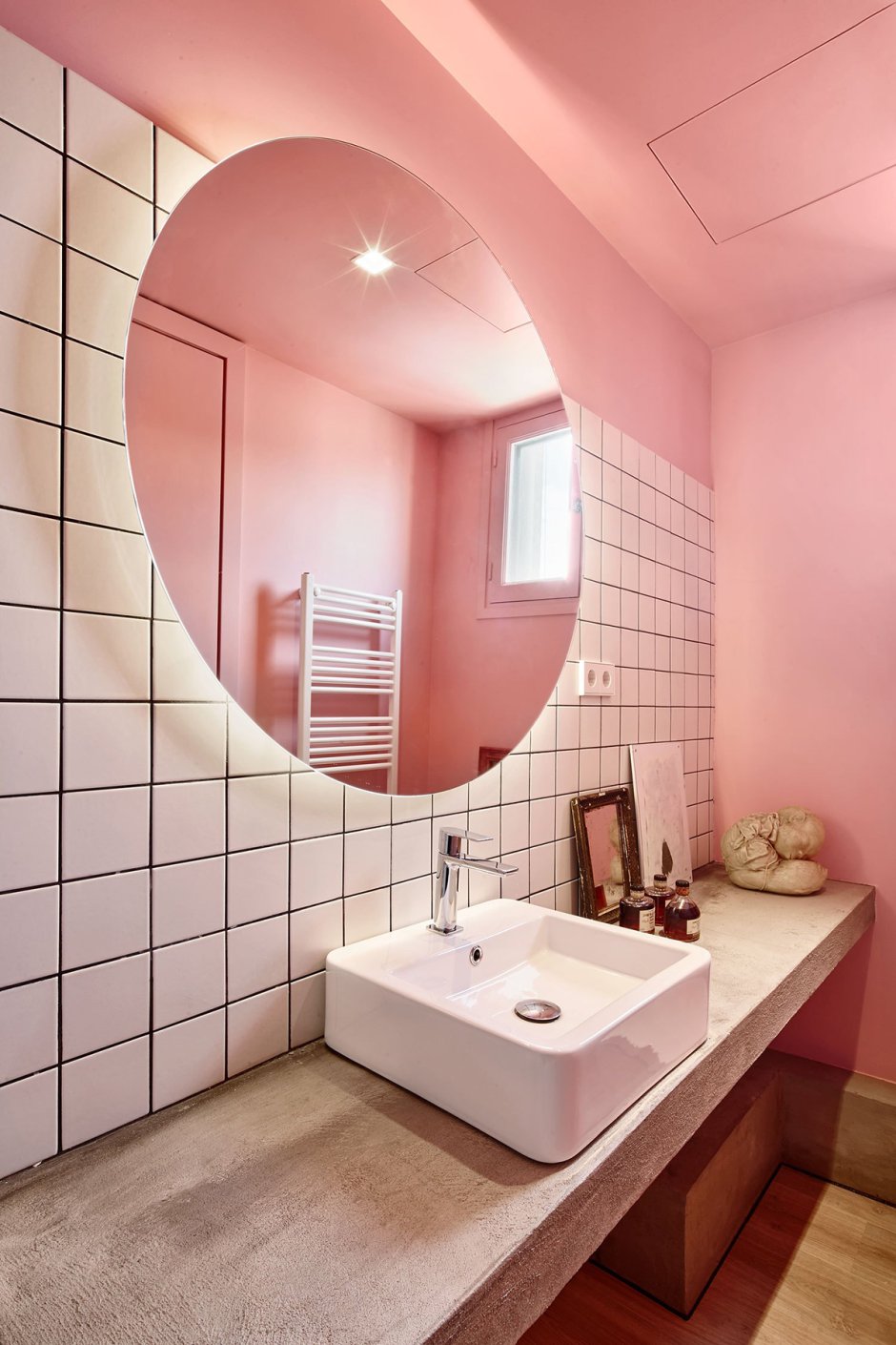 Светло розовая ванная комната