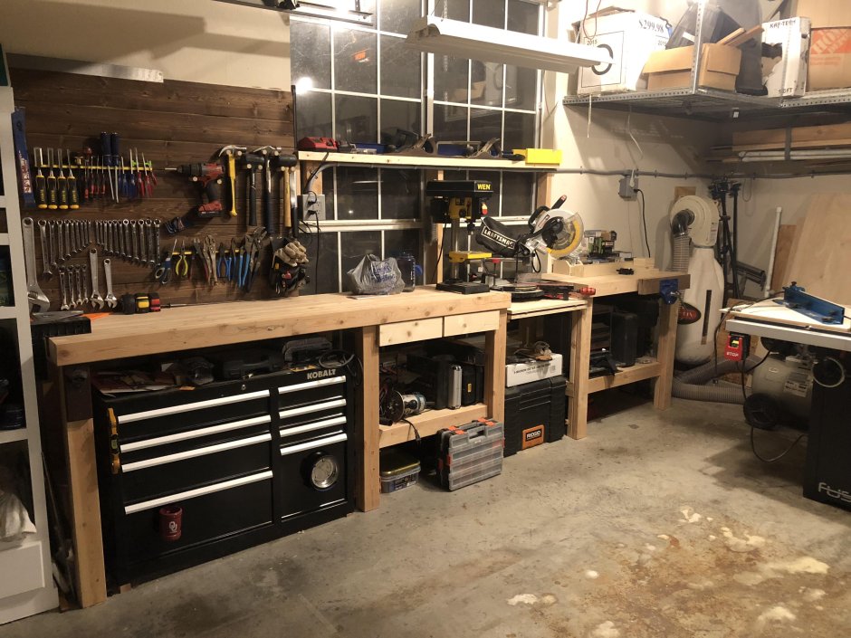 Слесарная мастерская в гараже