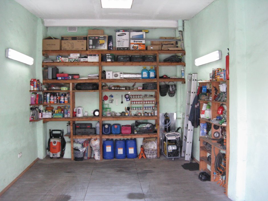 Обустройство мастерской в гараже