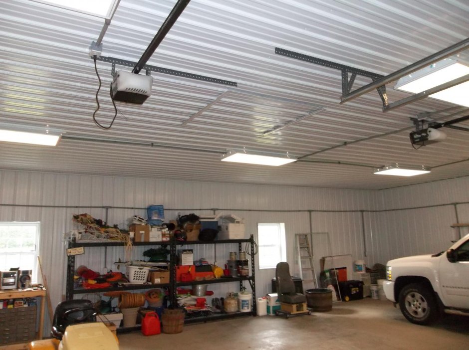 Интересные потолки в гараже