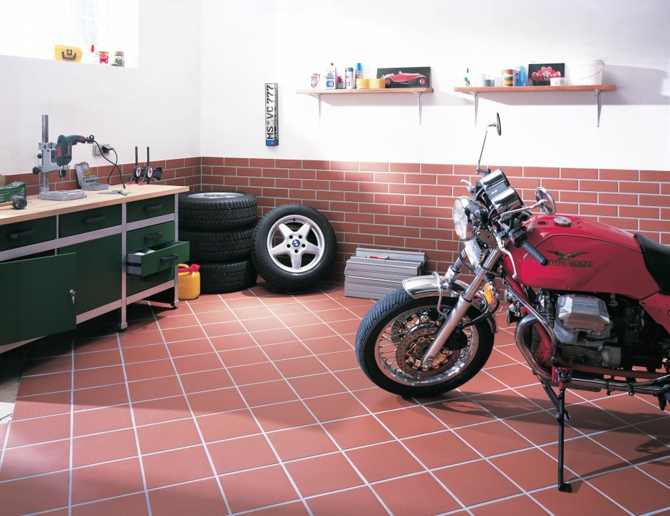 Напольная плитка для гаража