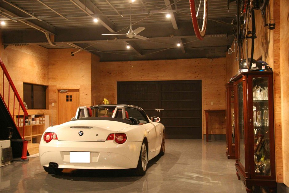 Четкий гараж