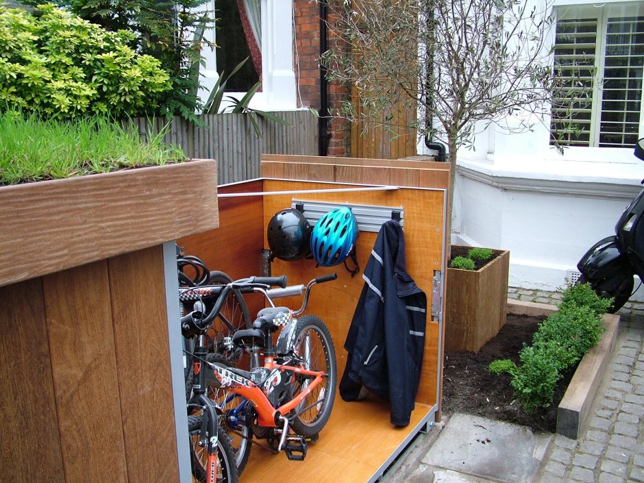 Оборудование гаража для велосипедов
