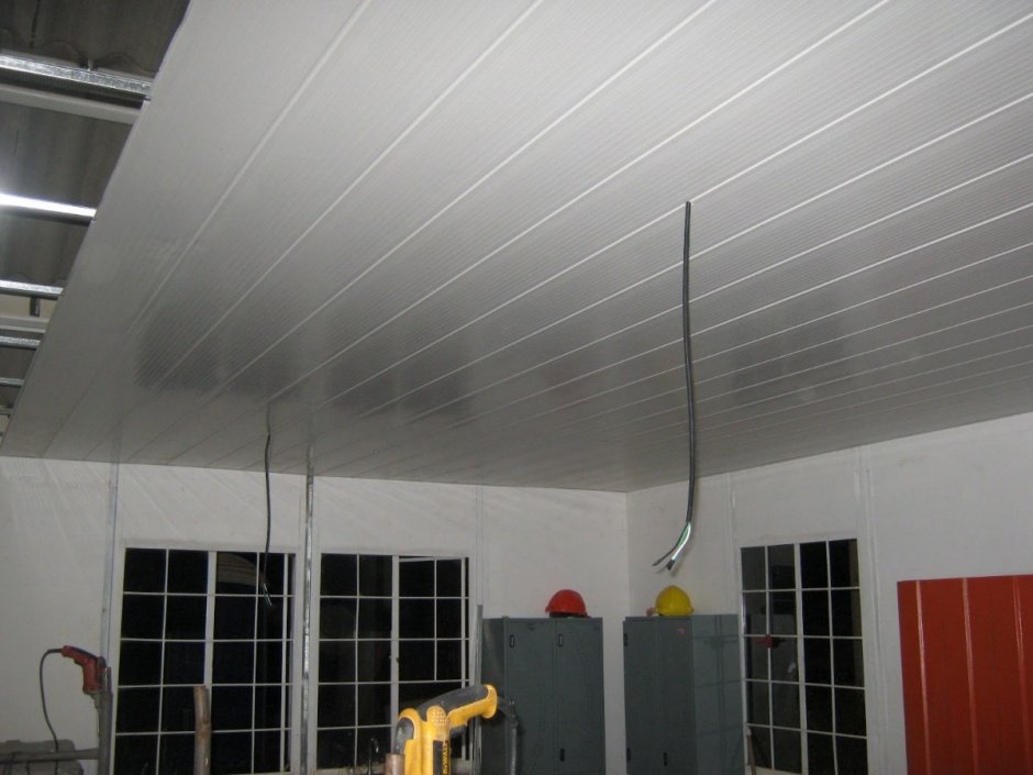 Потолочные панели для гаража