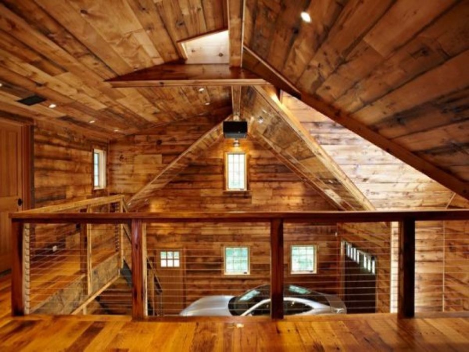 Интерьер деревянного гаража