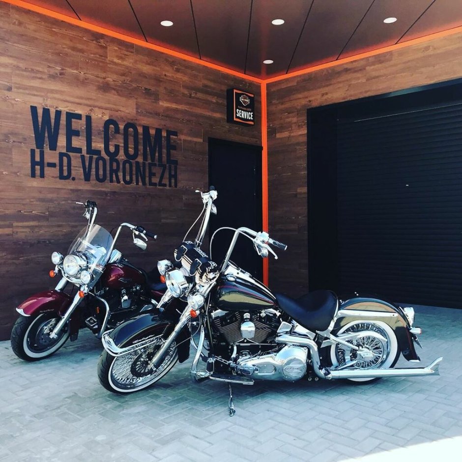 Интерьер гаража для мотоцикла