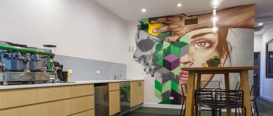 Роспись стен в офисе в современном стиле