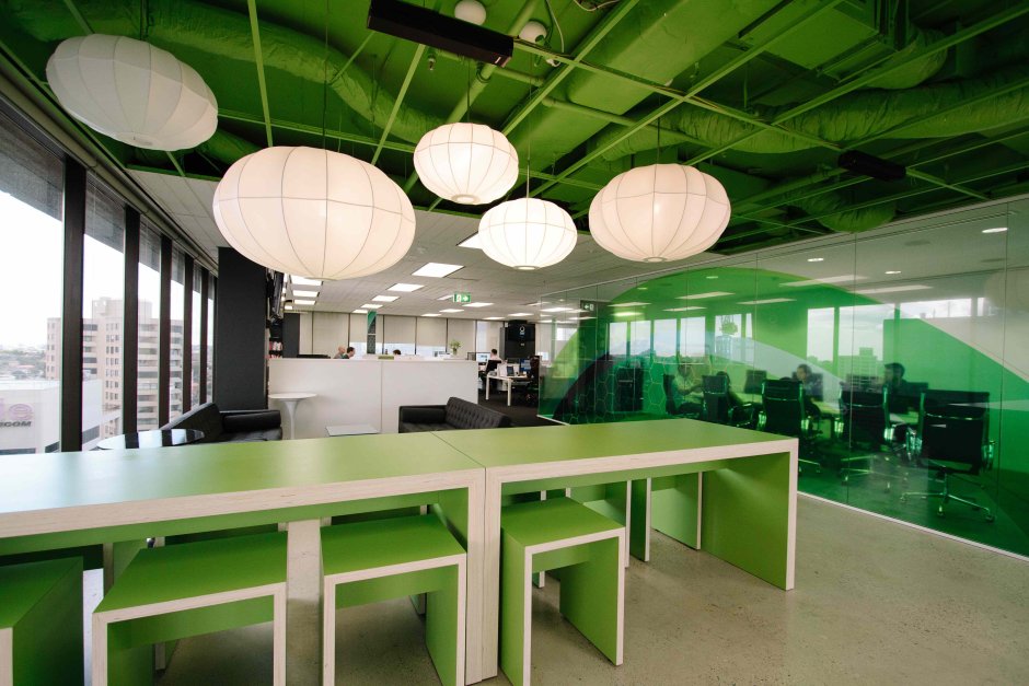 Зеленый цвет в интерьере офиса