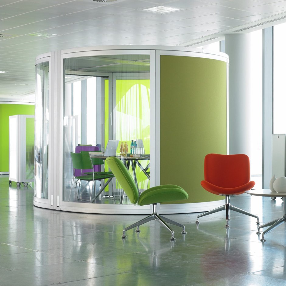 Офис в бело зеленом стиле