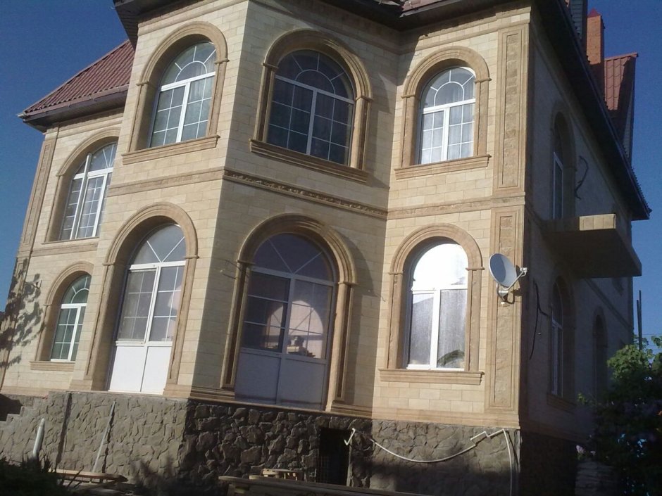 Фасады кавказским камней
