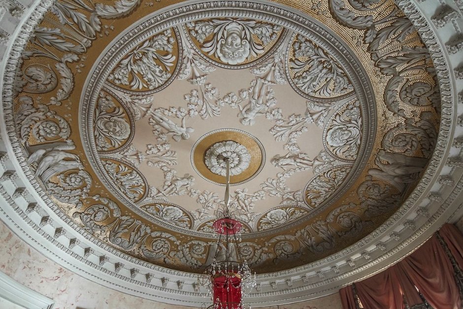 Павловский дворец в Павловске потолок