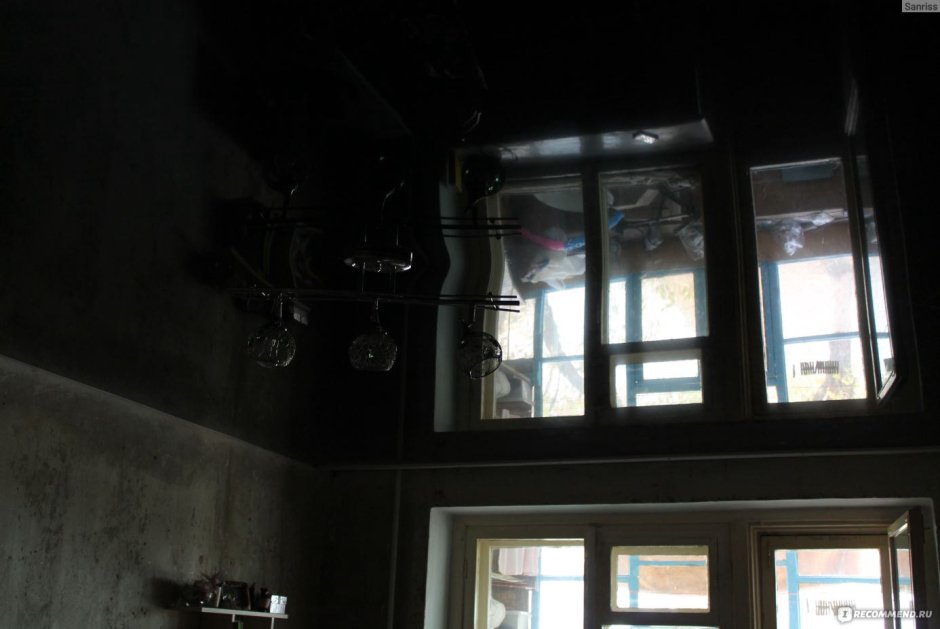 Черный сатиновый натяжной потолок