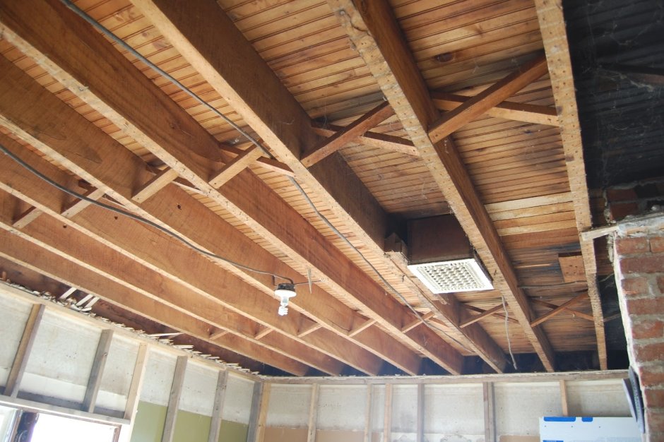 Потолок на деревянном перекрытии