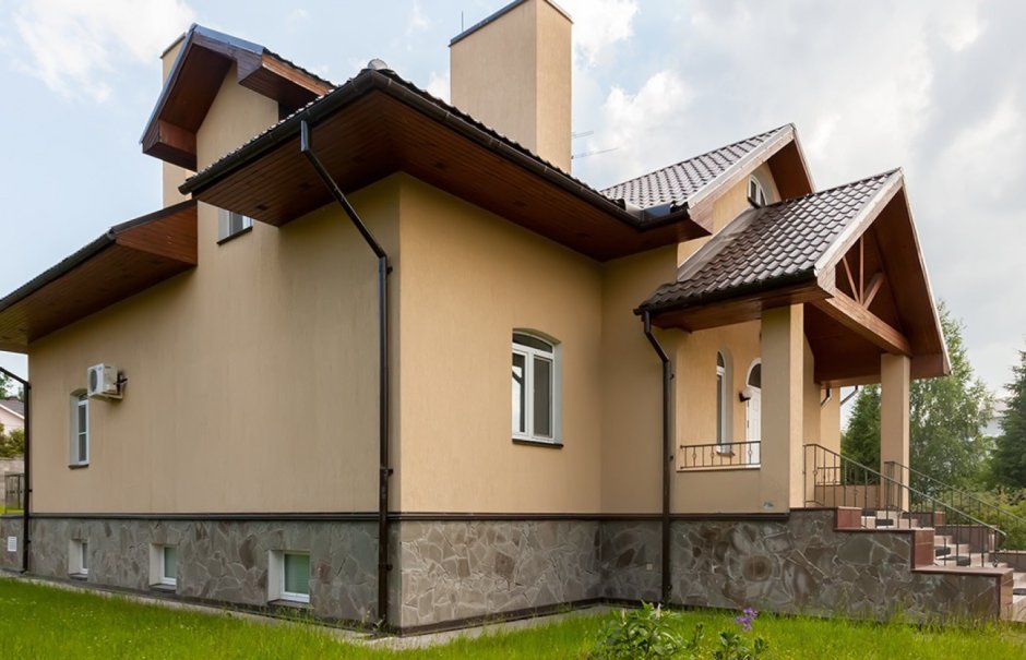 Частичная отделка фасада камнем