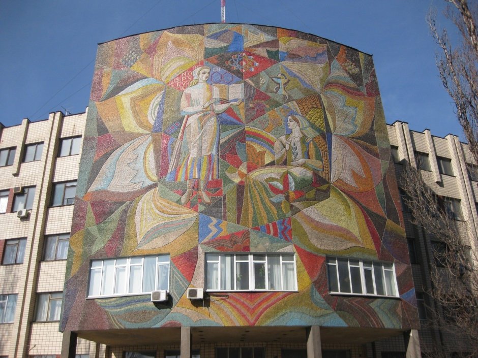 Советская мозаика на зданиях Москва