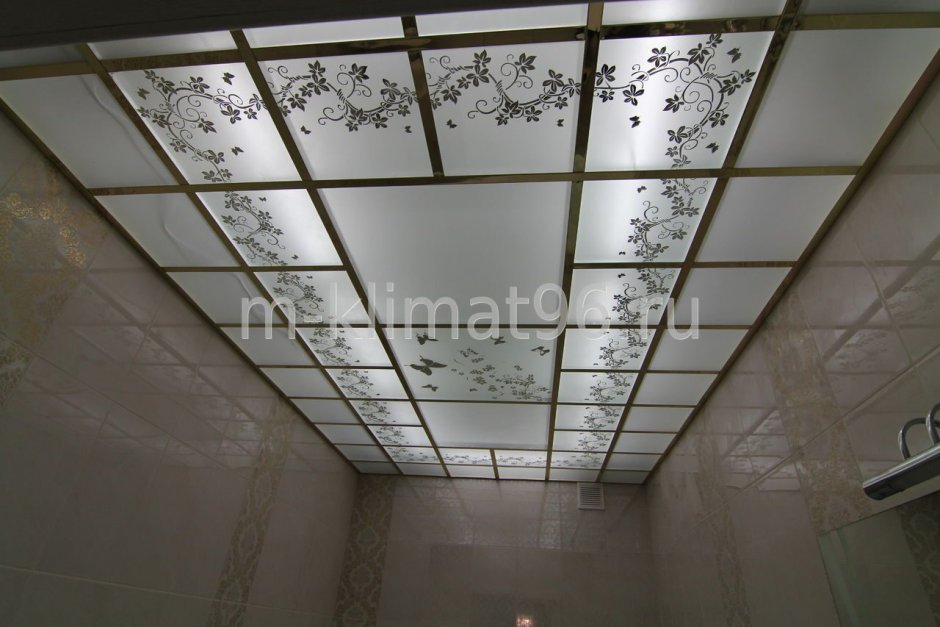 Матовое стекло с печатью на потолок