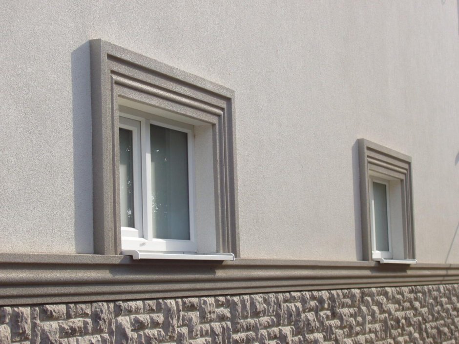Современные окна со ставнями