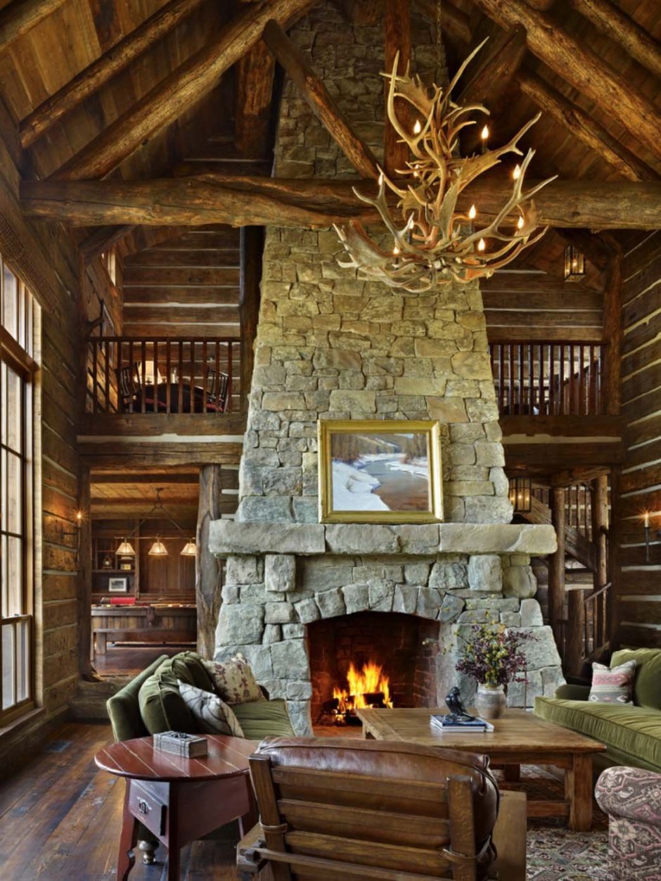 Уютный деревянный домик с камином