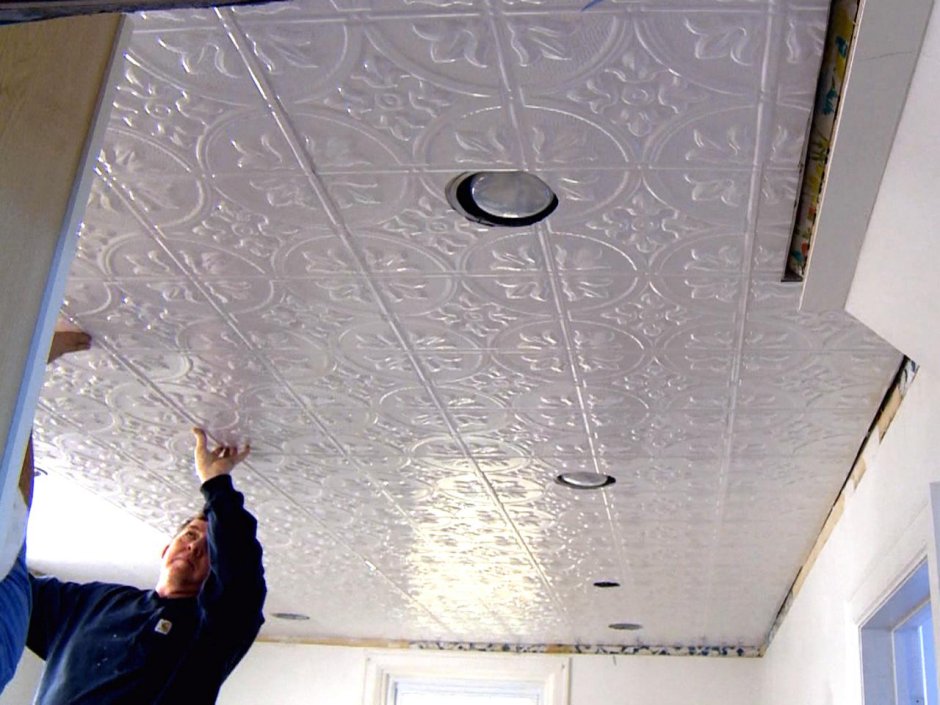 Пенопластовая плитка на потолок