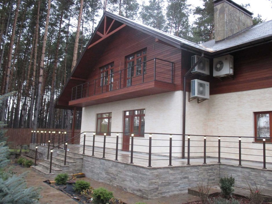 Современный деревянный фасад