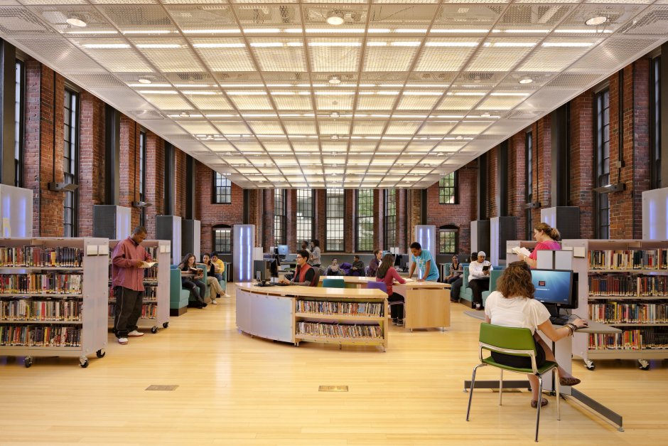 Читальный зал библиотеки ПМР
