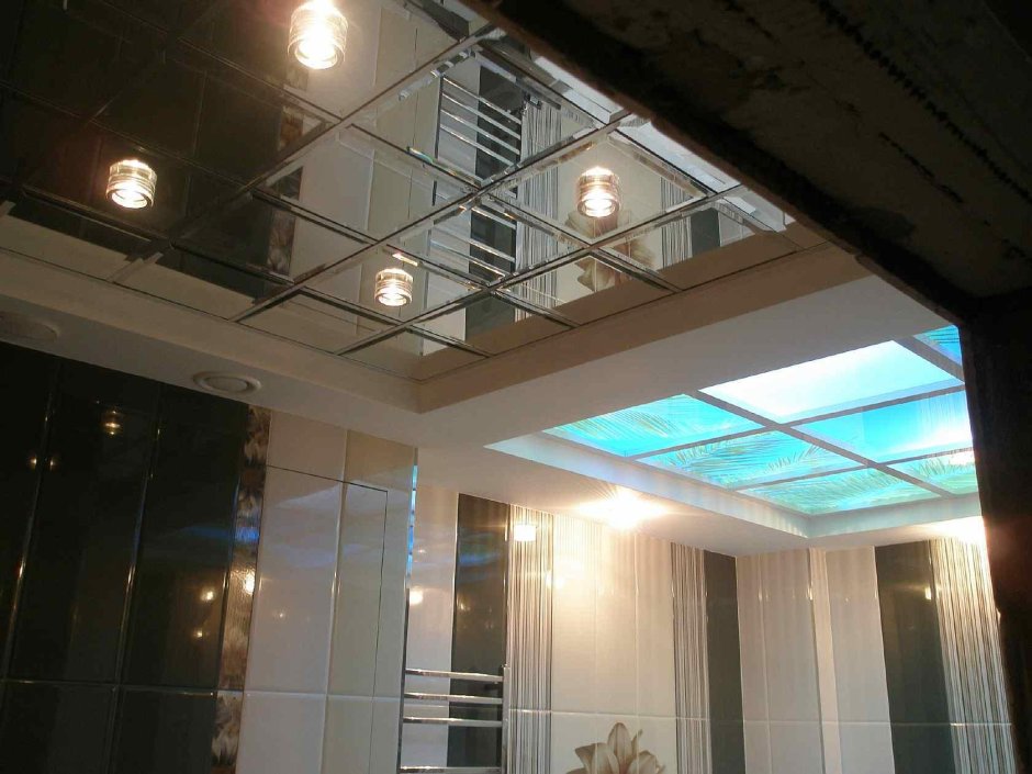 Стеклянный потолок с подсветкой (95 фото)