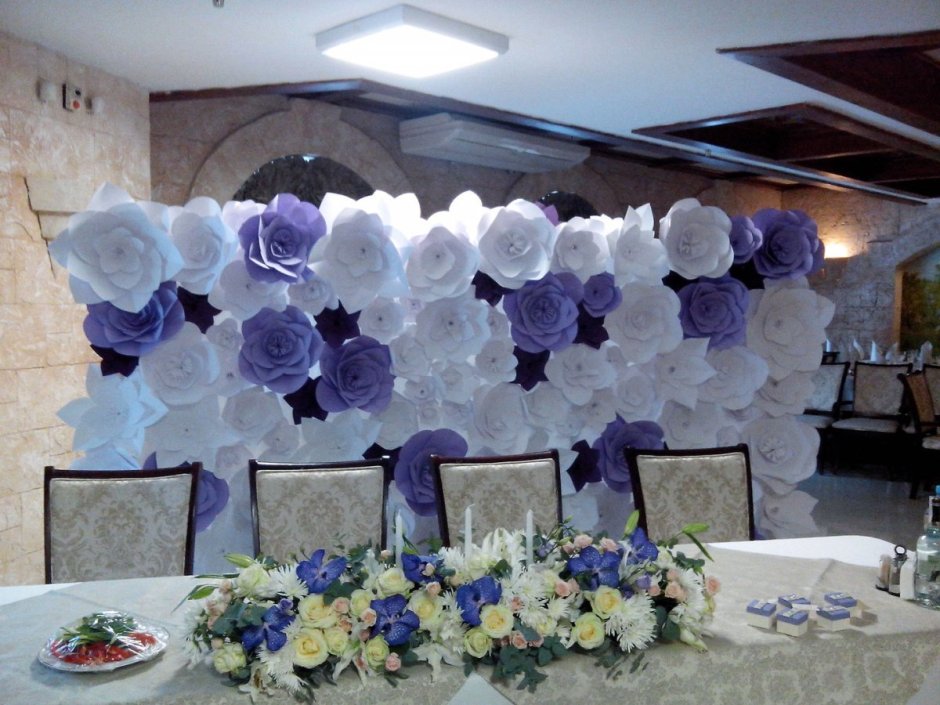 Оформление свадьбы бумажными цветами