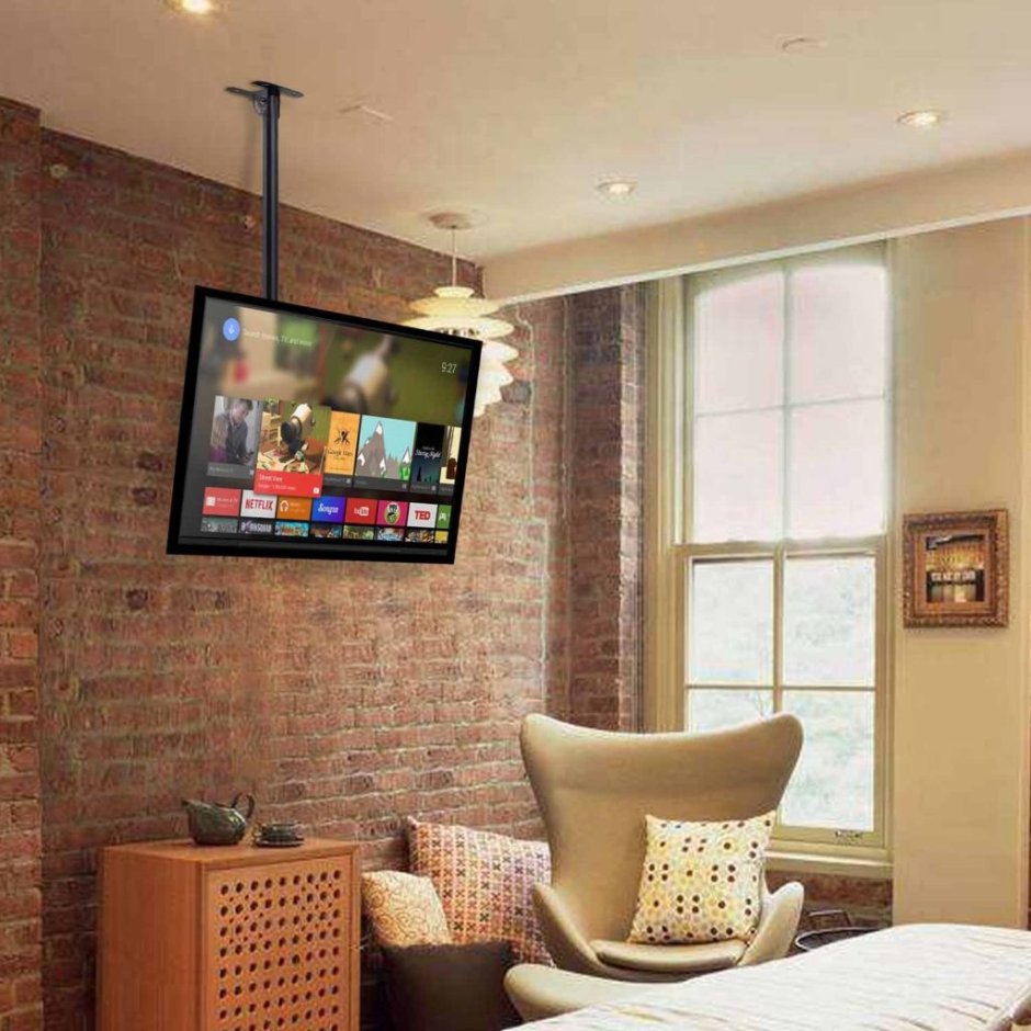 Телевизор над потолком