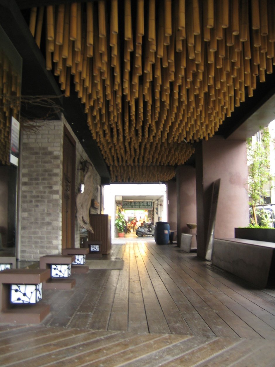 Спа салон с бамбуком в интерьере