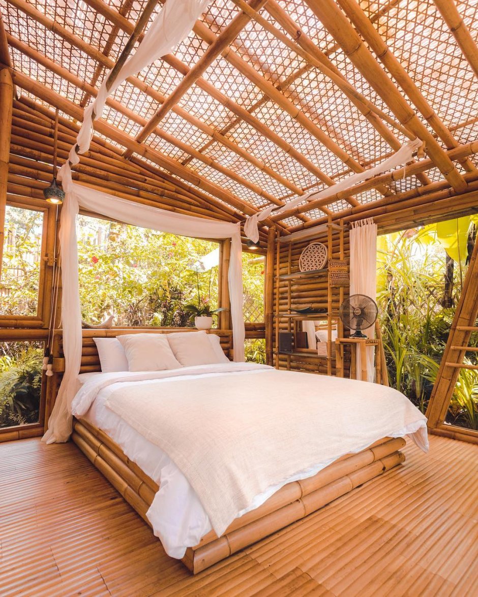 Архитектурные потолки из бамбука и дерева