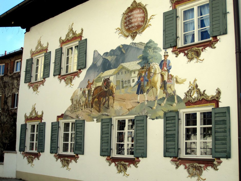 Декоративная роспись фасада