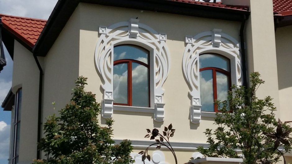 Фасады домов с вырезом