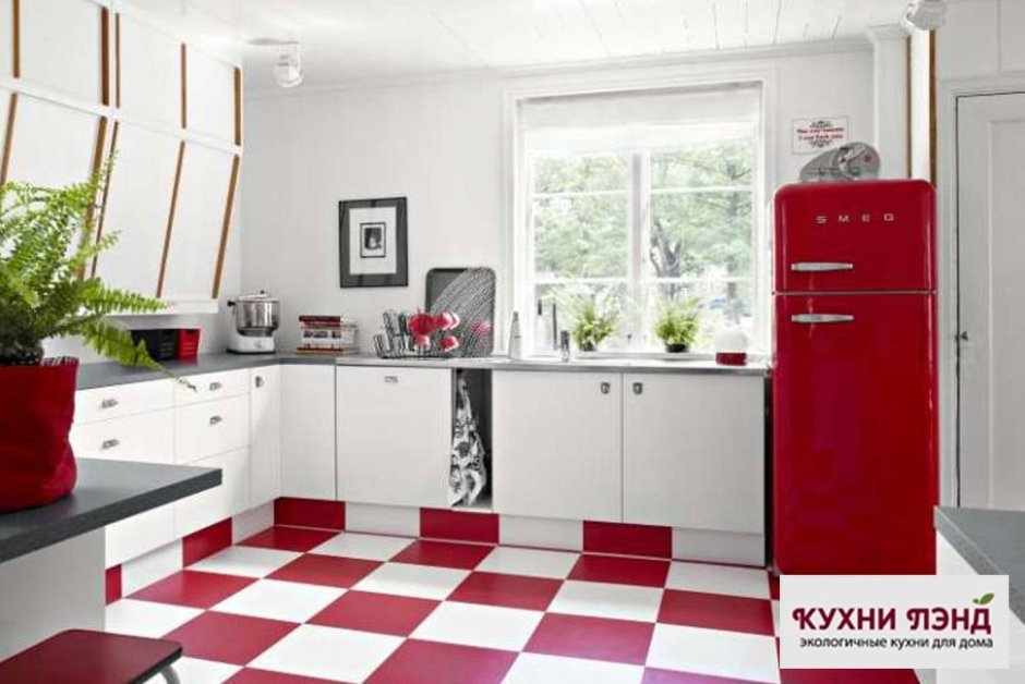 Красно белая плитка на кухне